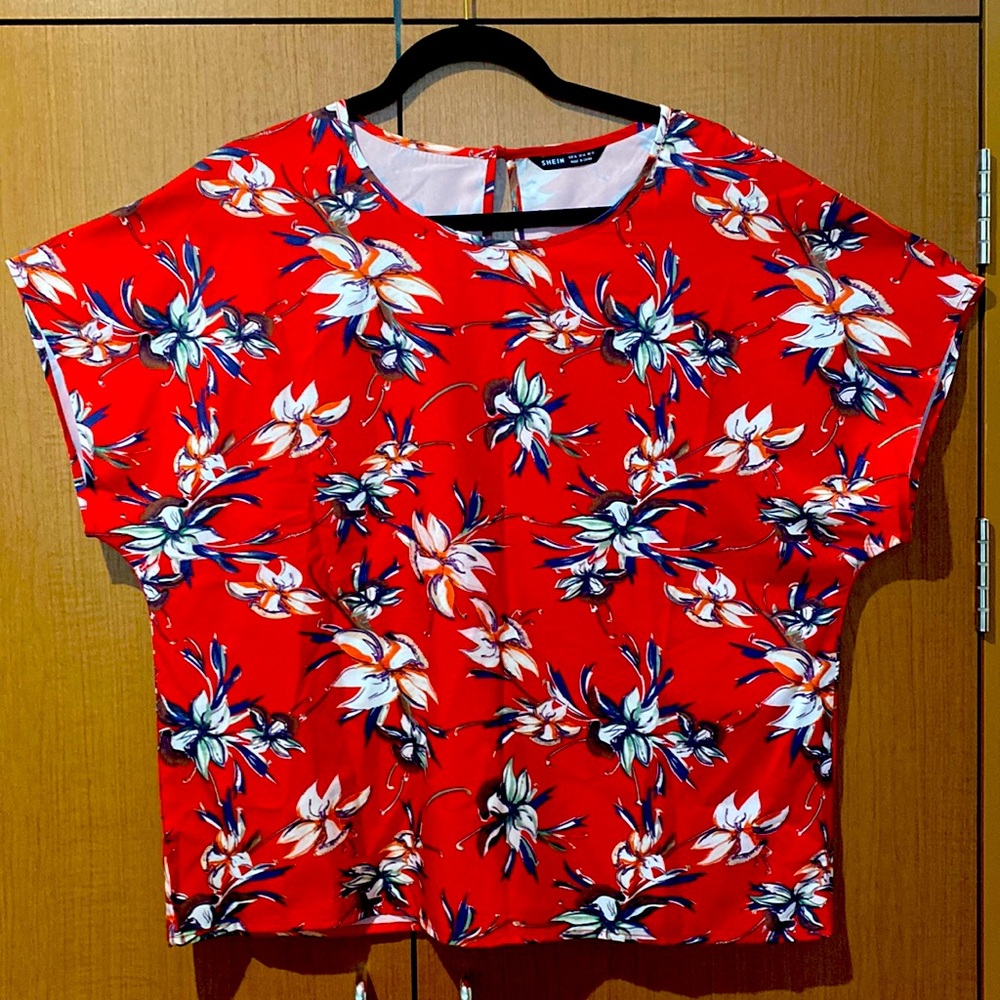 DONATED.  Hawaii print blouse. Size XL